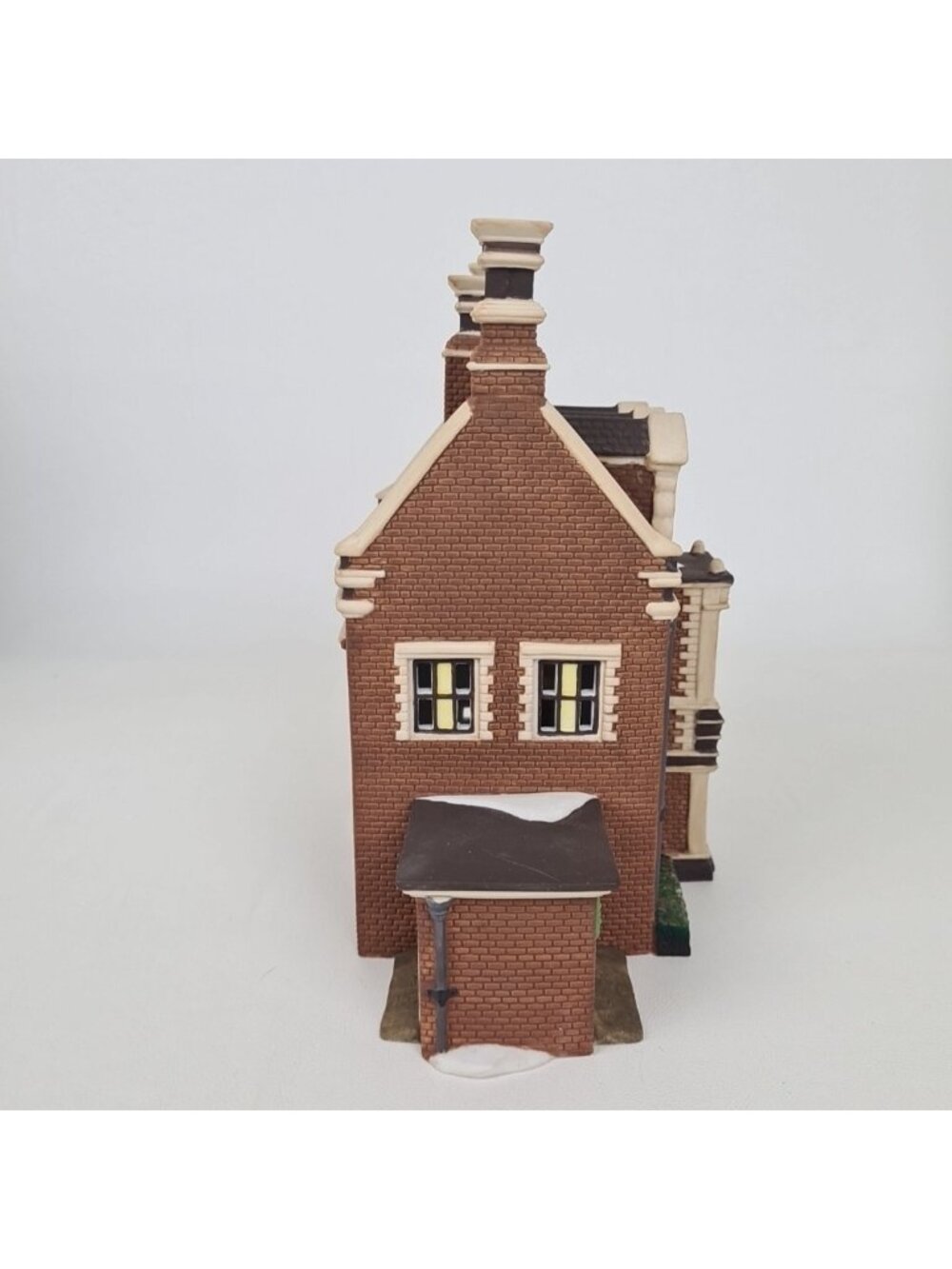 Department 56 Dursley Manor Dickens Heritage Christmas Village Series 58329 - Picture 6 of 9